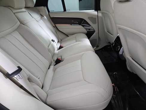New 2026 Land Rover Range Rover SE AWD/4WD image 18