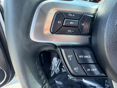 Used 2018 Ford Mustang GT Premium w/ GT Performance Package RWD image 16