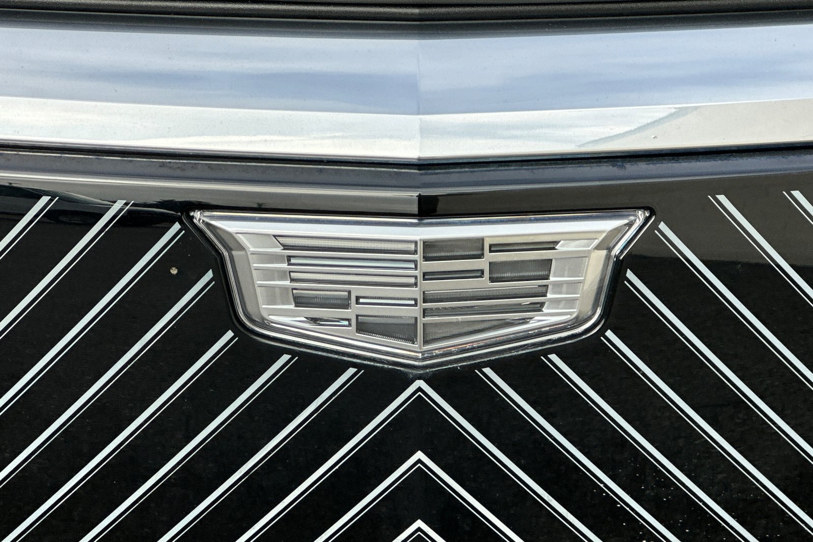Certified 2024 Cadillac Lyriq Luxury RWD image 38