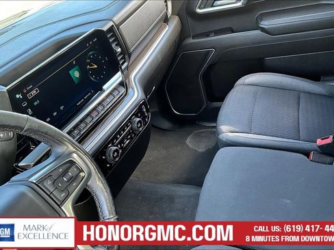 Used 2022 Chevrolet Silverado 1500 LT AWD/4WD image 18