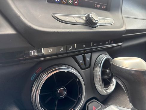 Used 2021 Chevrolet Camaro LS RWD image 31