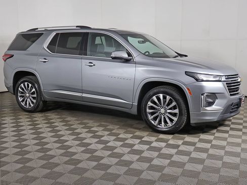 Used 2023 Chevrolet Traverse Premier AWD/4WD image 19