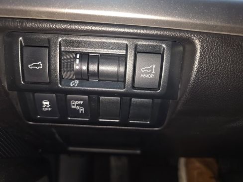 Used 2016 Subaru Outback 2.5i Limited image 27