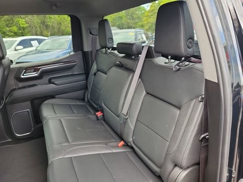 Used 2024 GMC Sierra 1500 SLT image 10