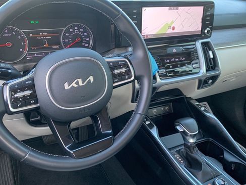 Used 2022 Kia Sorento X-Line EX image 17