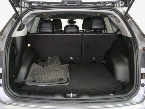 Used 2022 Jeep Compass Latitude AWD/4WD image 12