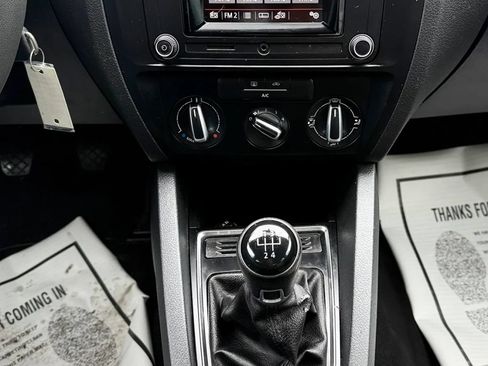 Used 2017 Volkswagen Jetta S FWD image 20