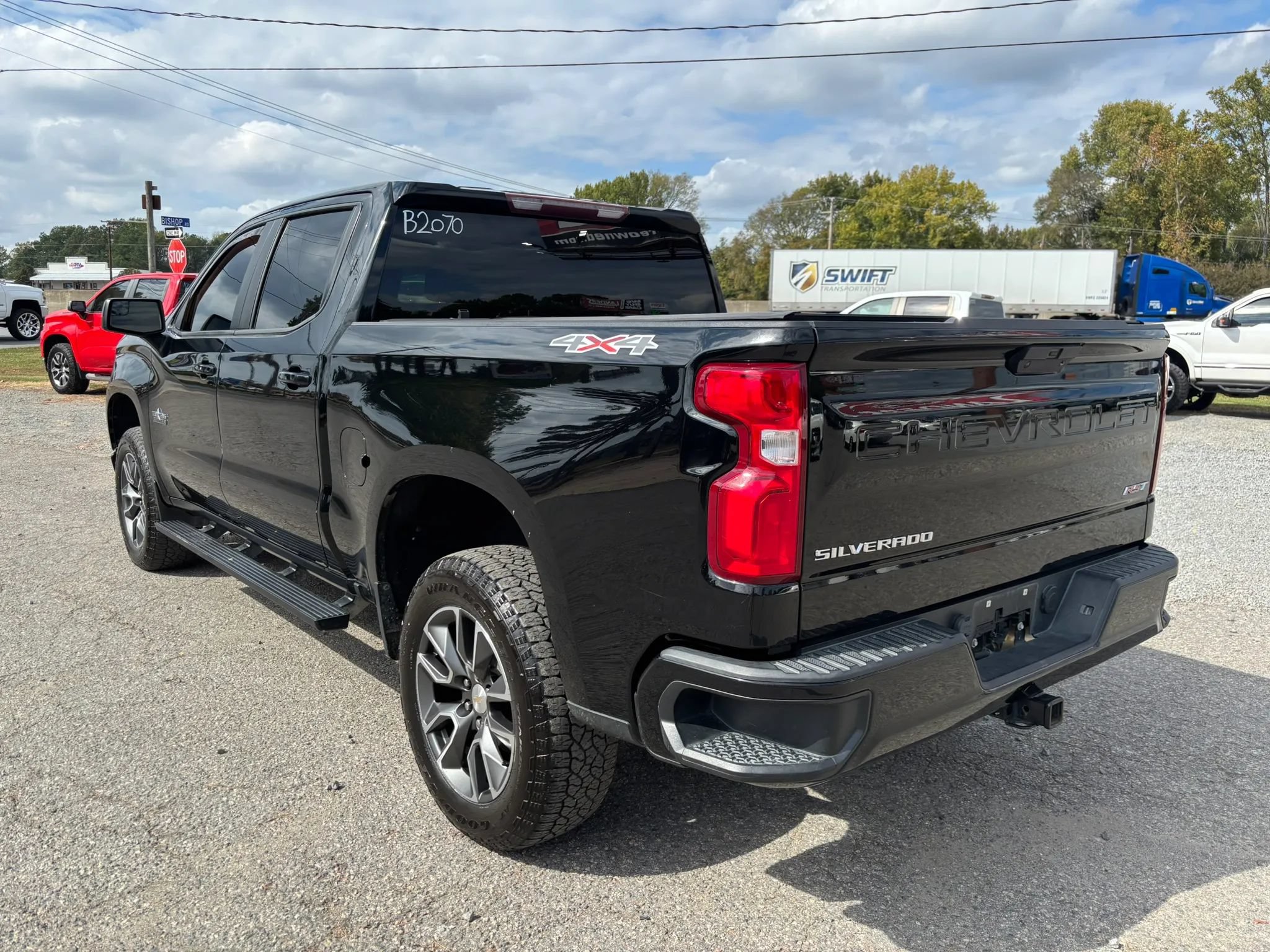 Used 2020 Chevrolet Silverado 1500 RST w/ Texas Edition AWD/4WD image 3