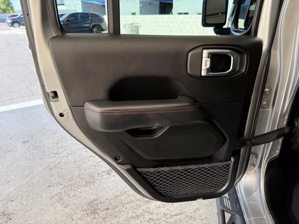 Used 2020 Jeep Gladiator Rubicon AWD/4WD image 16