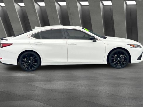 Used 2021 Lexus ES 350 F Sport image 3
