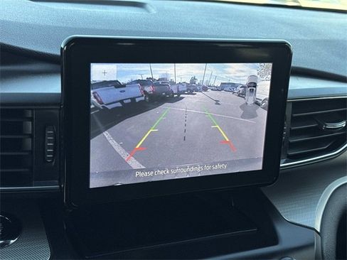 Used 2020 Ford Explorer XLT w/ Equipment Group 202A image 14