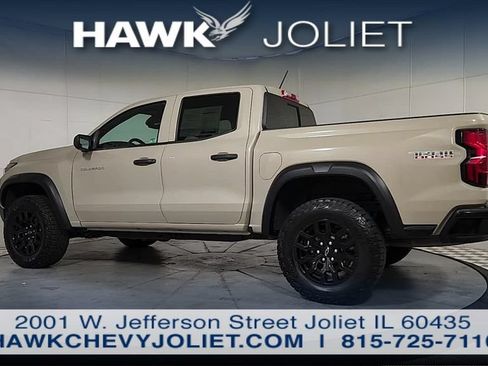 Used 2024 Chevrolet Colorado Trail Boss w/ Advanced Trailering Package AWD/4WD image 4