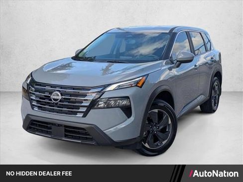 Used 2026 Nissan Rogue SV FWD image 1
