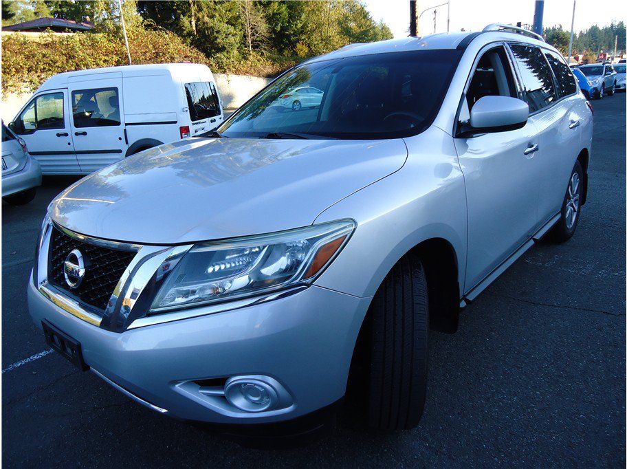 Used 2013 Nissan Pathfinder SV AWD/4WD image 1