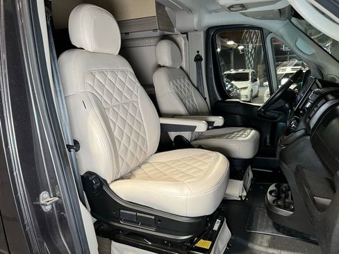 Used 2021 RAM ProMaster 3500 w/ Convenience Group image 17