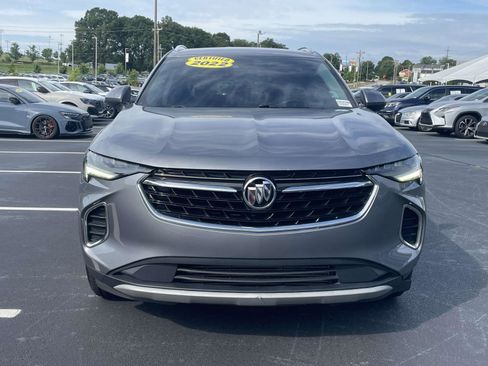 Used 2022 Buick Envision Essence w/ Safety Package FWD image 2