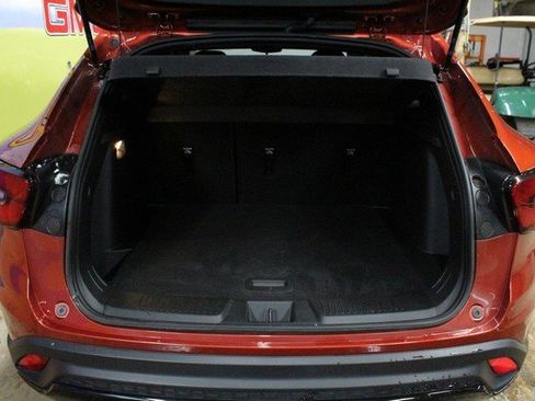 Certified 2024 Chevrolet Trax RS w/ Driver Confidence Package image 5