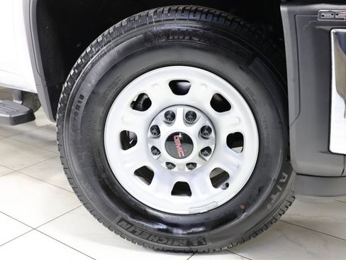 Used 2024 GMC Sierra 2500 Pro w/ Convenience Package AWD/4WD image 11