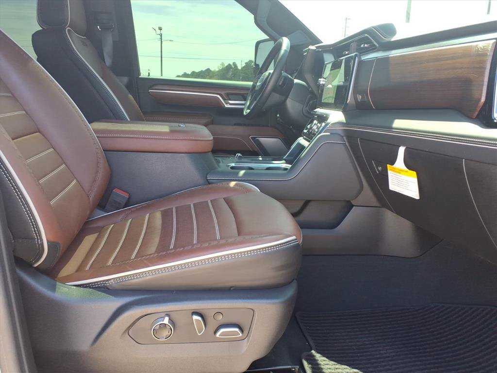 Used 2025 GMC Sierra 2500 Denali Ultimate AWD/4WD image 12