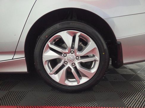 Used 2020 Honda Accord LX image 77