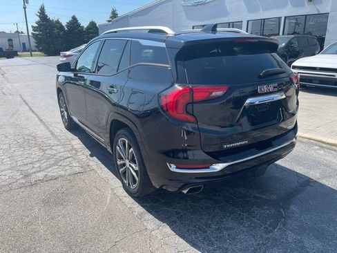 Used 2020 GMC Terrain Denali w/ Denali Premium Package AWD/4WD image 6