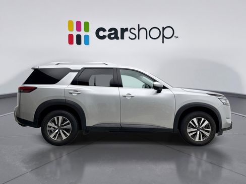 Used 2023 Nissan Pathfinder SL w/ Cargo Package AWD/4WD image 6