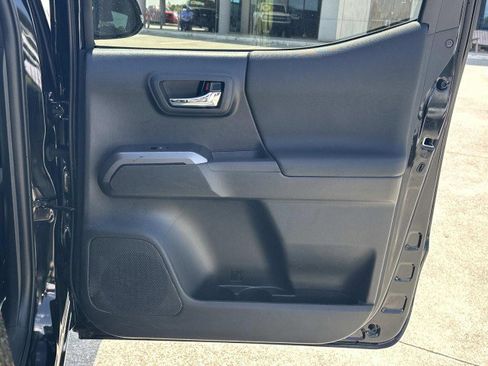 Used 2023 Toyota Tacoma TRD Off-Road w/ Technology Package image 16