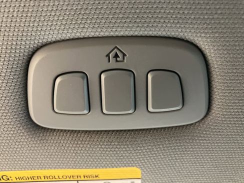 Certified 2023 Ford F350 Lariat w/ Lariat Ultimate Package image 35