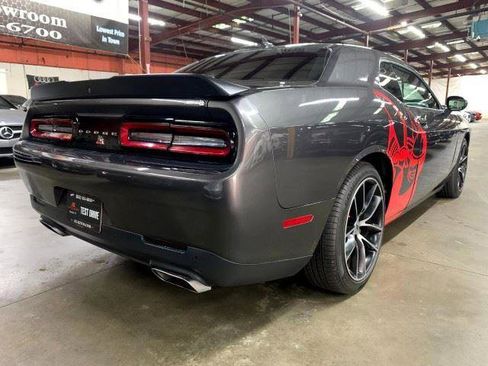 Used 2018 Dodge Challenger R/T Scat Pack w/ Leather Interior Group RWD image 6