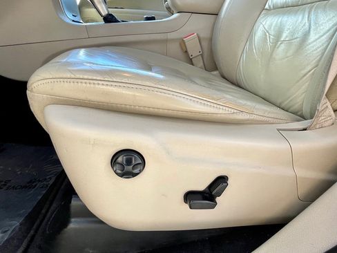 Used 2016 Jeep Grand Cherokee Limited image 27