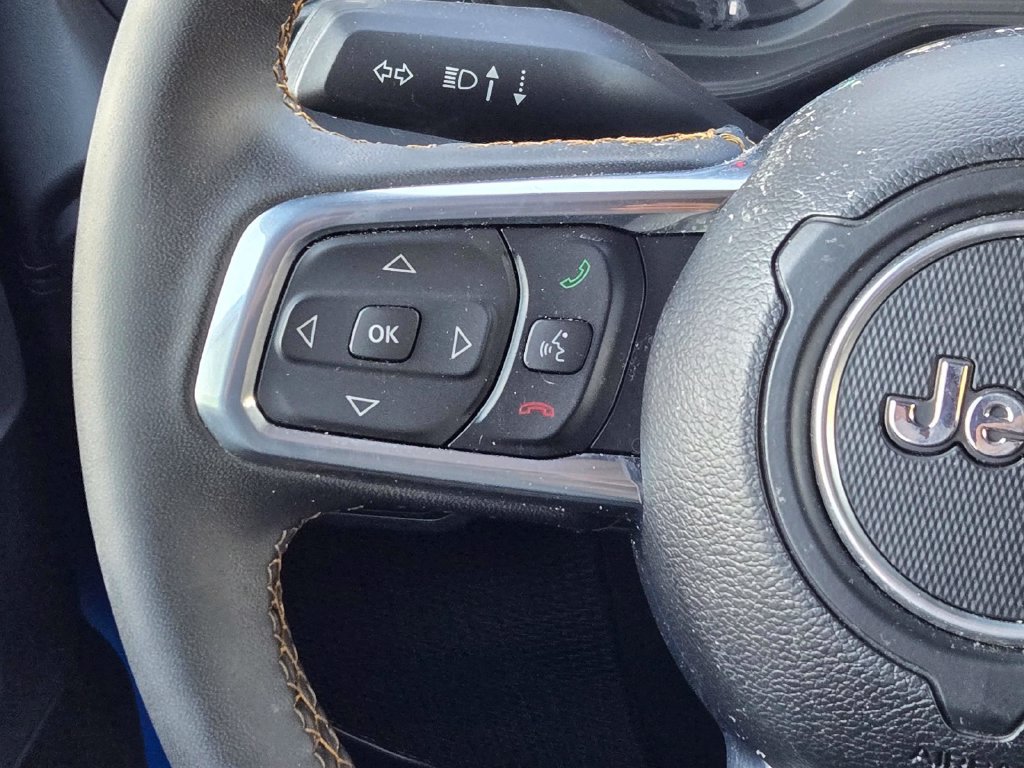 Used 2024 Jeep Wrangler Unlimited Sahara w/ Technology Group AWD/4WD image 15