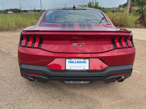 Used 2024 Ford Mustang GT Premium RWD image 6