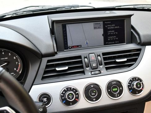 Used 2012 BMW Z4 sDrive35i RWD image 14