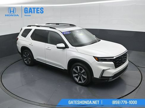 Certified 2025 Honda Pilot Elite image 50