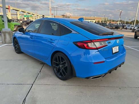 Used 2023 Honda Civic Sport Touring image 6