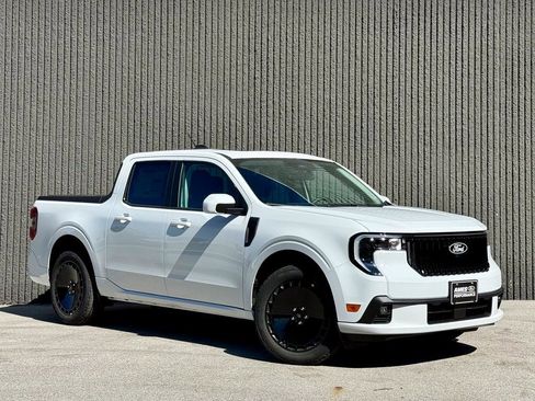 New 2025 Ford Maverick Lobo image 7