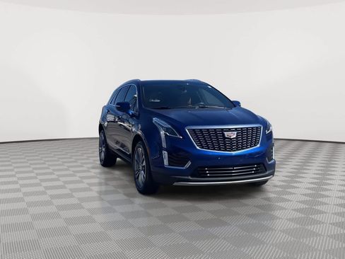 Certified 2023 Cadillac XT5 Premium Luxury image 3