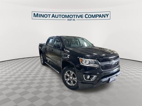 Used 2020 Chevrolet Colorado Z71 w/ LPO, Premium Interior Package AWD/4WD image 2