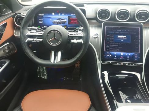 Used 2024 Mercedes-Benz C 300 4MATIC Sedan image 14