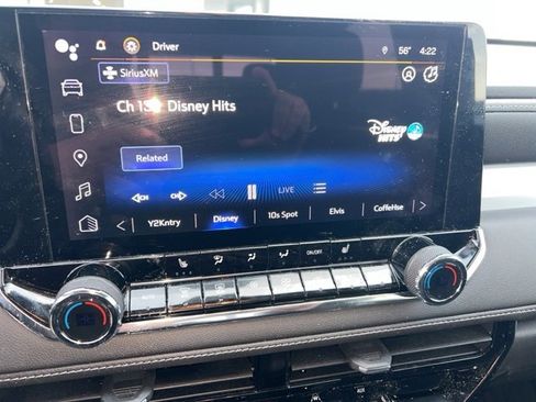 Used 2023 Chevrolet Colorado LT w/ LT Convenience Package II image 9