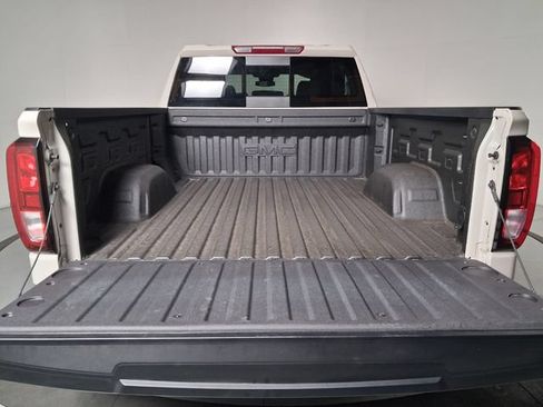 Used 2026 GMC Sierra 1500 SLE w/ Preferred Package AWD/4WD image 13