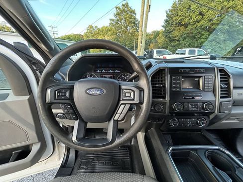 Used 2019 Ford F250 XLT w/ FX4 Off-Road Package AWD/4WD image 17
