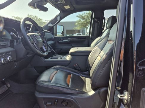 Used 2024 GMC Sierra 3500 AT4 w/ AT4 Premium Plus Package AWD/4WD image 2