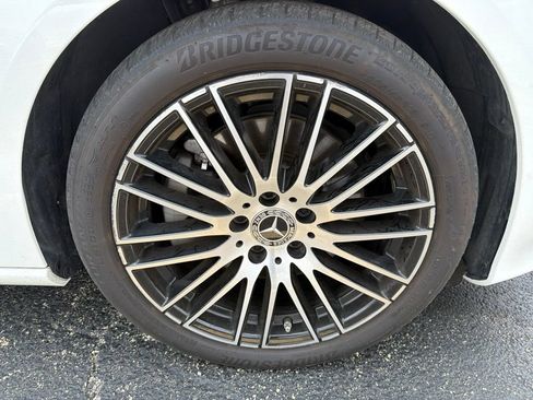 Used 2023 Mercedes-Benz C 300 Sedan image 10