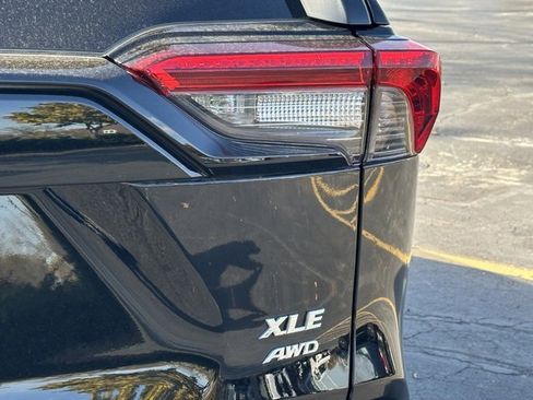 Used 2025 Toyota RAV4 XLE image 15