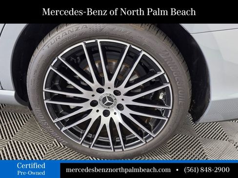 Used 2025 Mercedes-Benz C 300 Sedan image 17