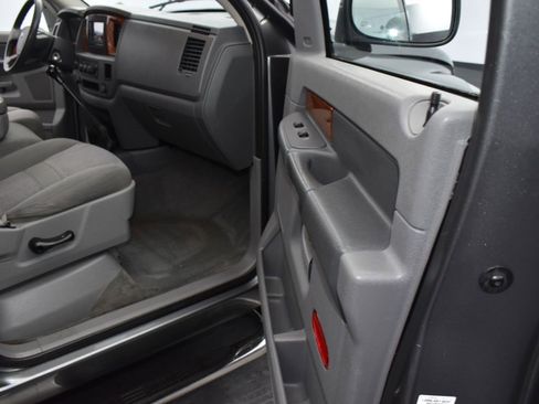 Used 2006 Dodge Ram 1500 Truck SLT image 18
