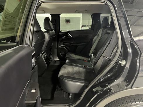 Used 2024 Mitsubishi Outlander SE image 31