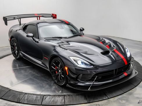 Used 2017 Dodge Viper ACR w/ Extreme Aero Package RWD image 33
