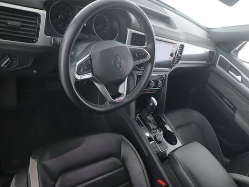 Used 2021 Volkswagen Atlas Cross Sport SEL image 17